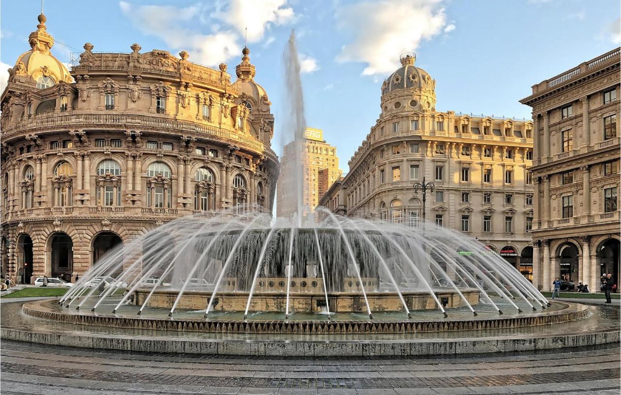 2 Bedroom Awesome In Appartamento Genova