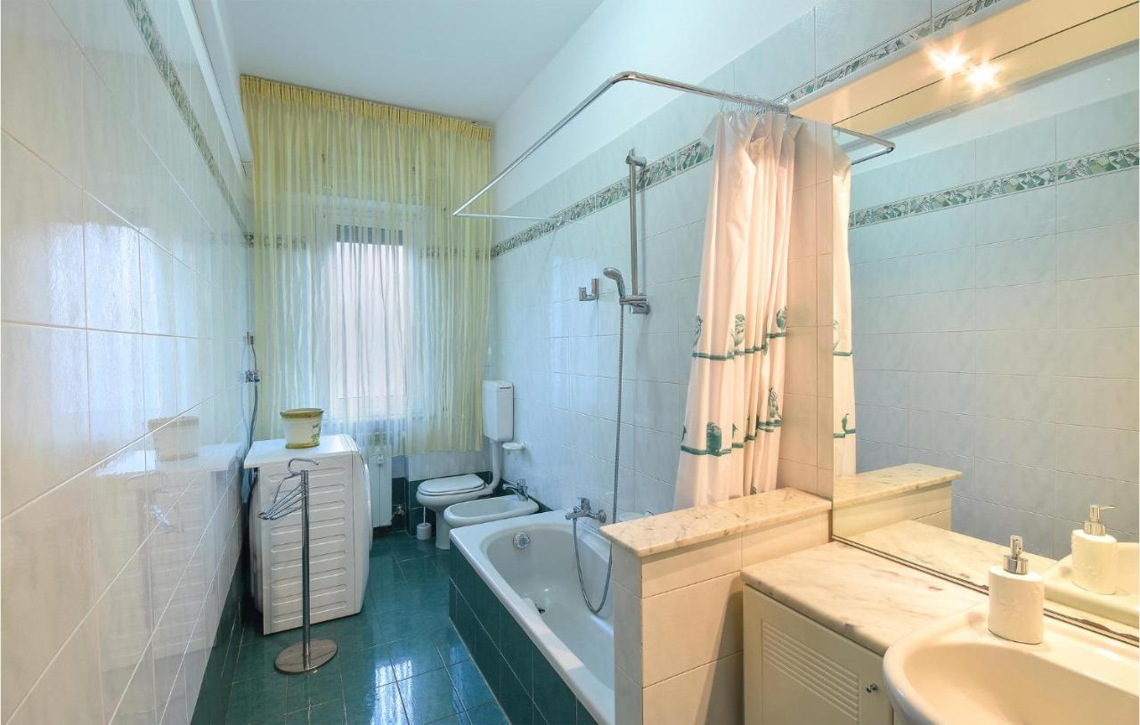 2 Bedroom Awesome In *